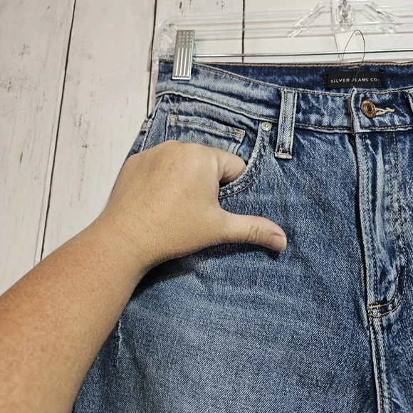 NWOT Silver Jeans Women’s Frisco Straight Distressed Size 26 Western Glove Works - Picture 3 of 9